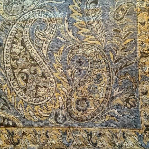 West Loop  Metallic Jacquard Pashmina - Picture 5 of 7